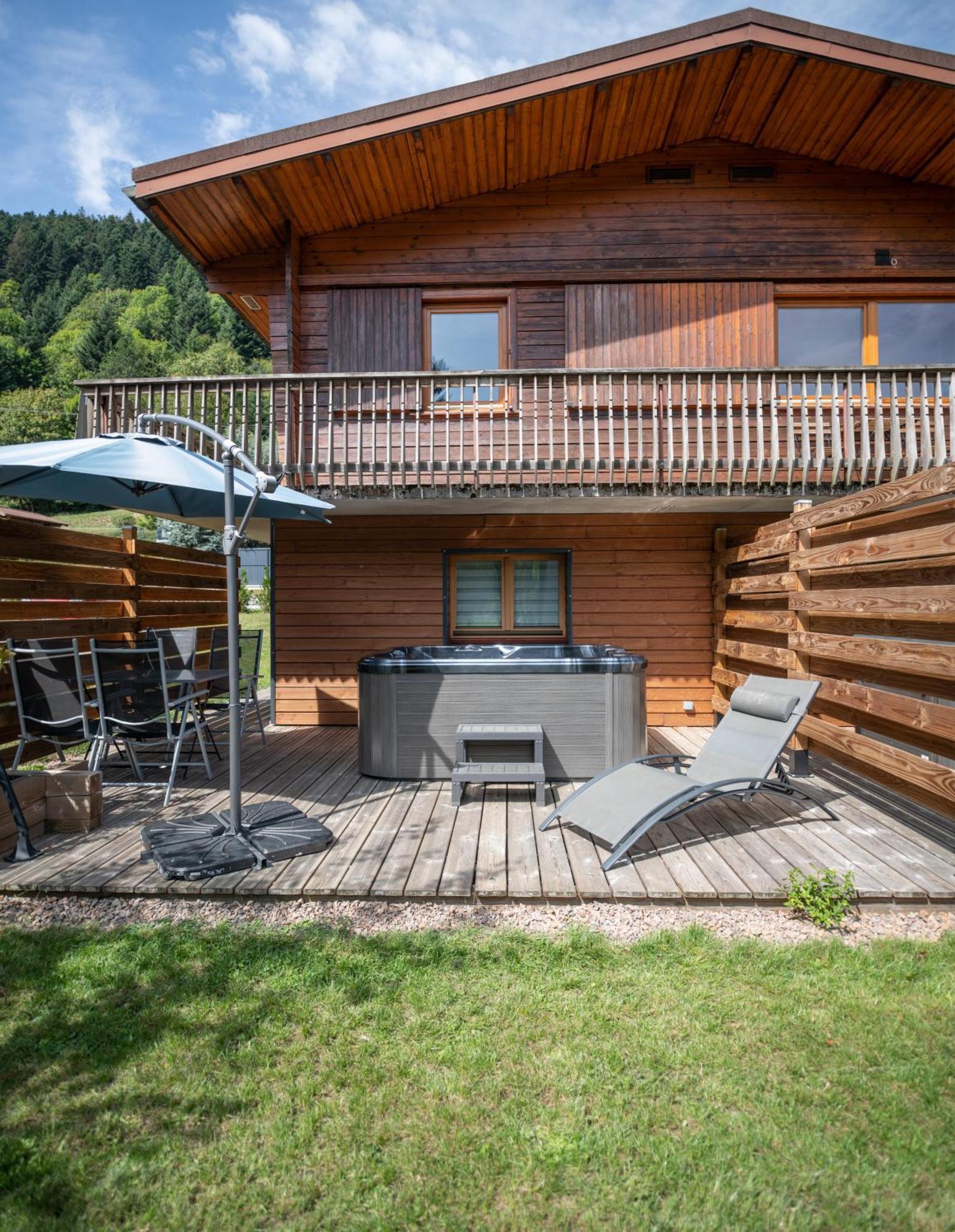 Chalets Du Bouchot & Jacuzzi Privatif Proximite Gerardmer & La Bresse Rochesson Exterior photo